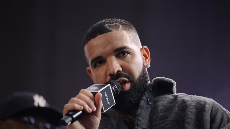 Fake Drake Is Allegedly Getting Paid To Perform Drake Songs