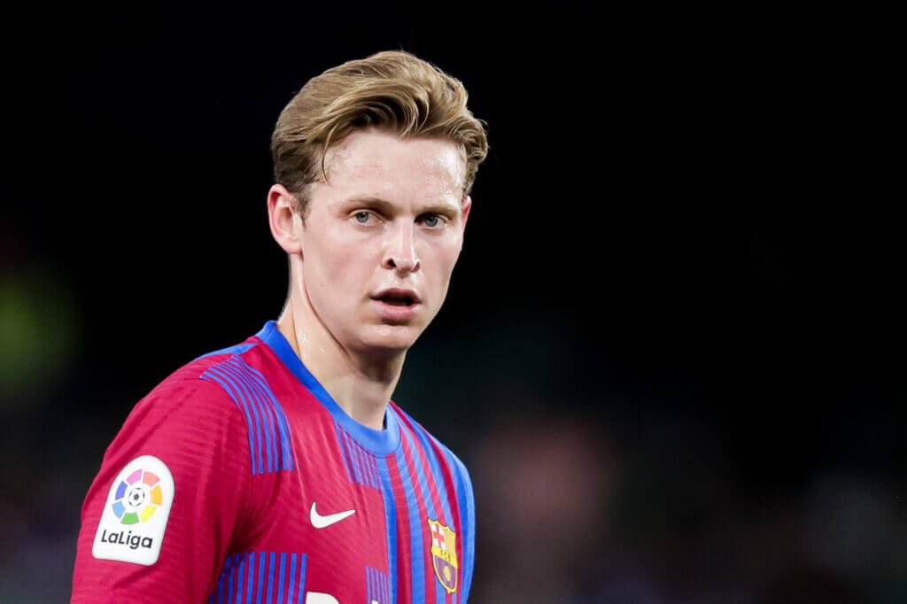 Frenkie de Jong: Persist or cash in? Barcelona’s transfer dilemma