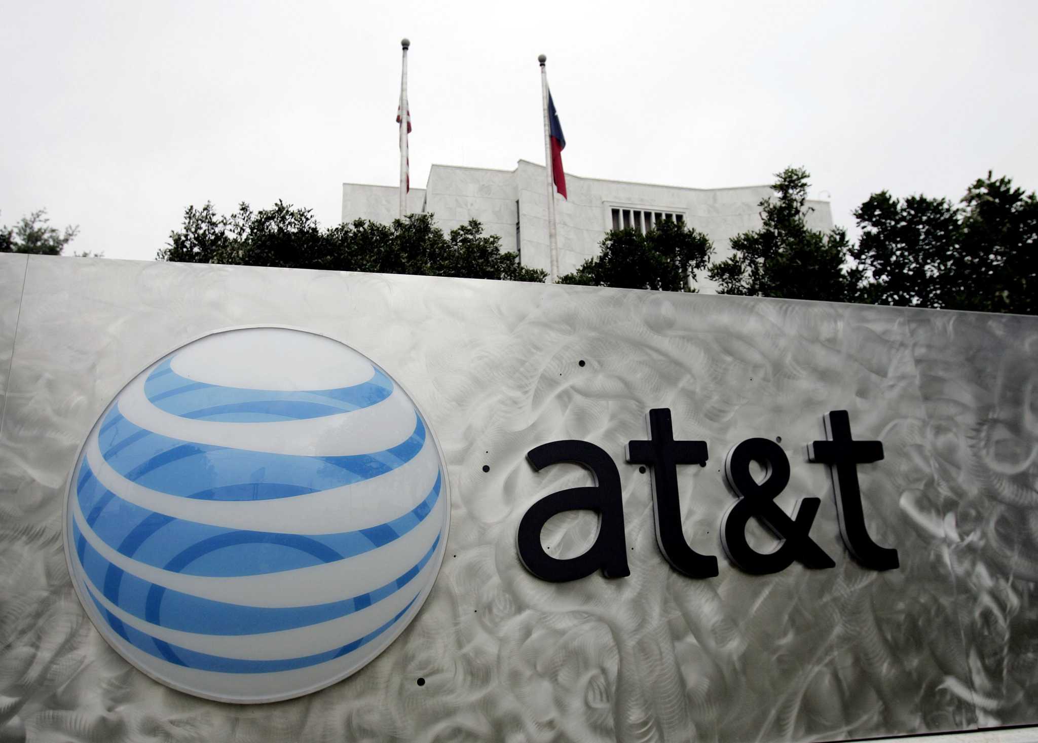 Mendocino County hit with AT&T phone, internet outage