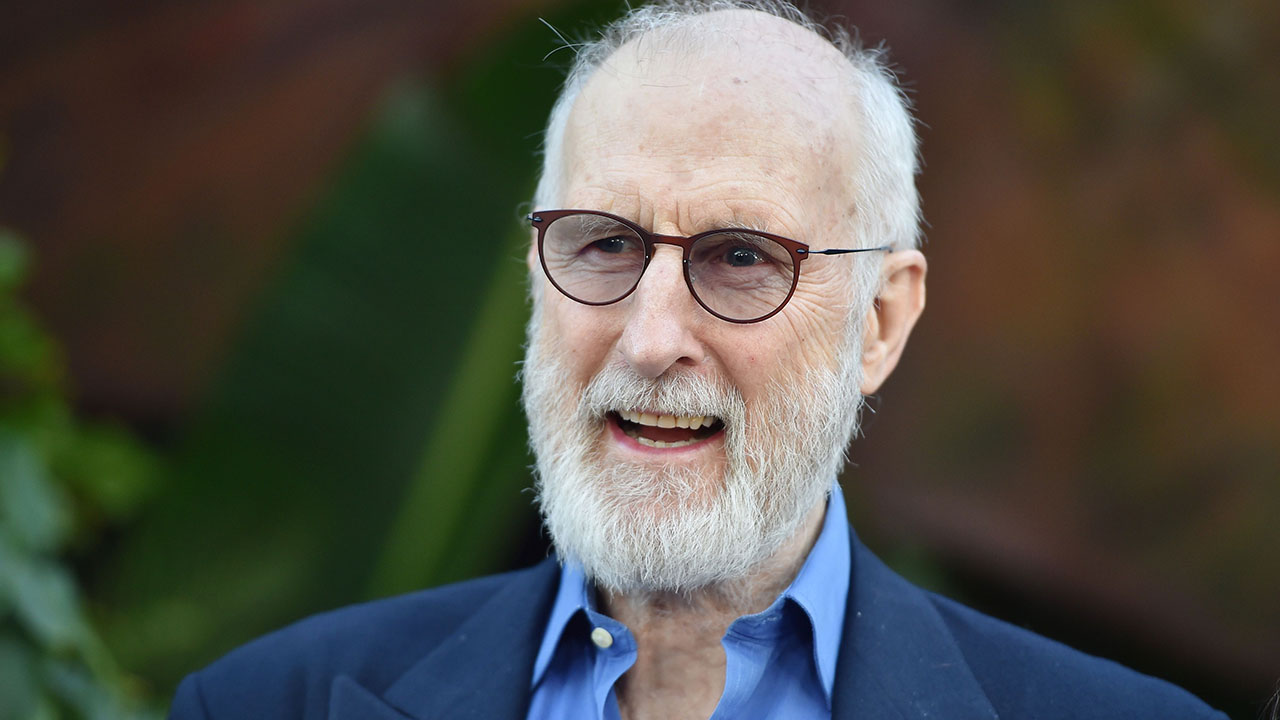 Oscar-nominated actor James Cromwell glues himself to Starbucks counter, video shows