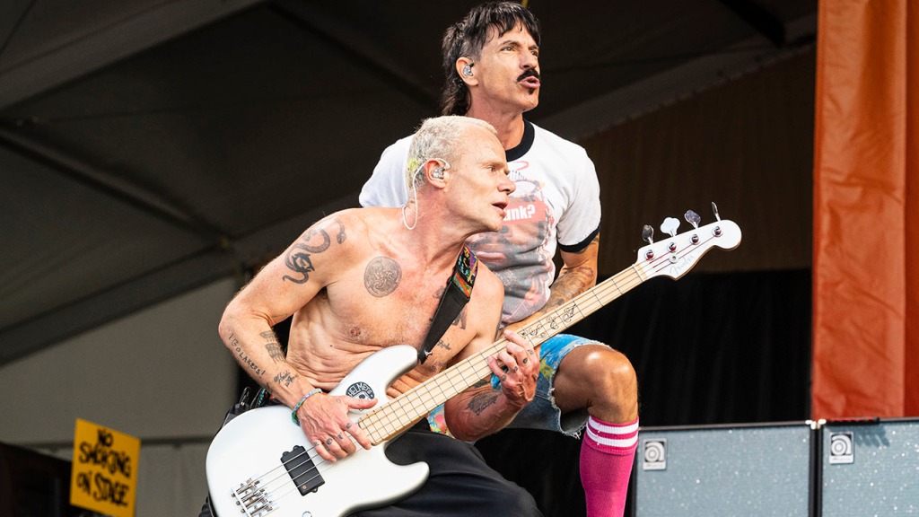 Red Hot Chili Peppers No Longer Performing at Billboard Music Awards – The Hollywood Reporter