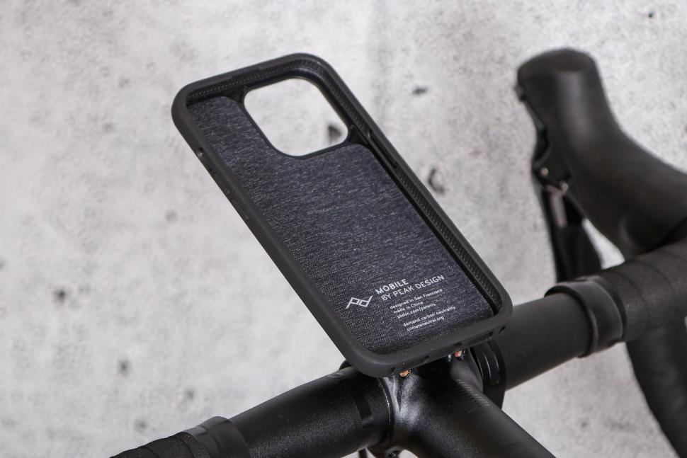 Peak Design Everyday Case for iPhone and Out Front Bike Mount