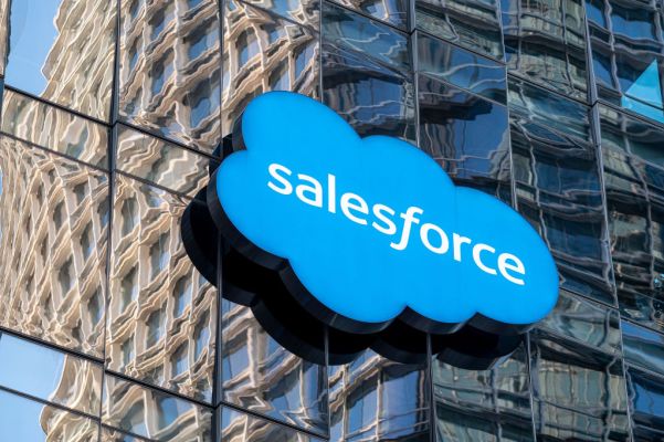 Salesforce acquires Troops.ai to make useful Slack bots – TechCrunch
